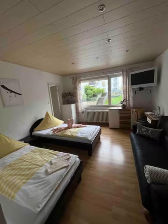 Zimmer In Koeln Ngoại thất bức ảnh